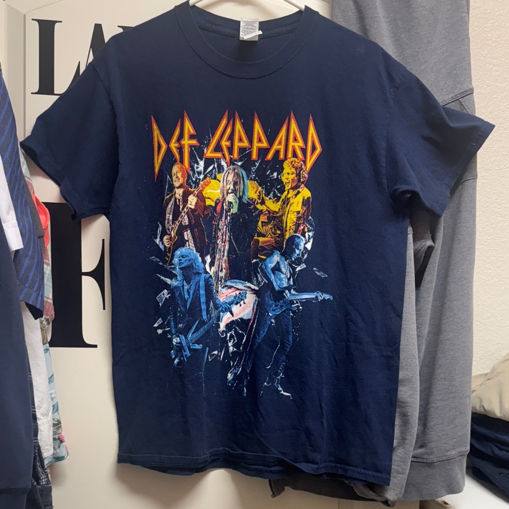 Def Leppard Graphic T-Shirt